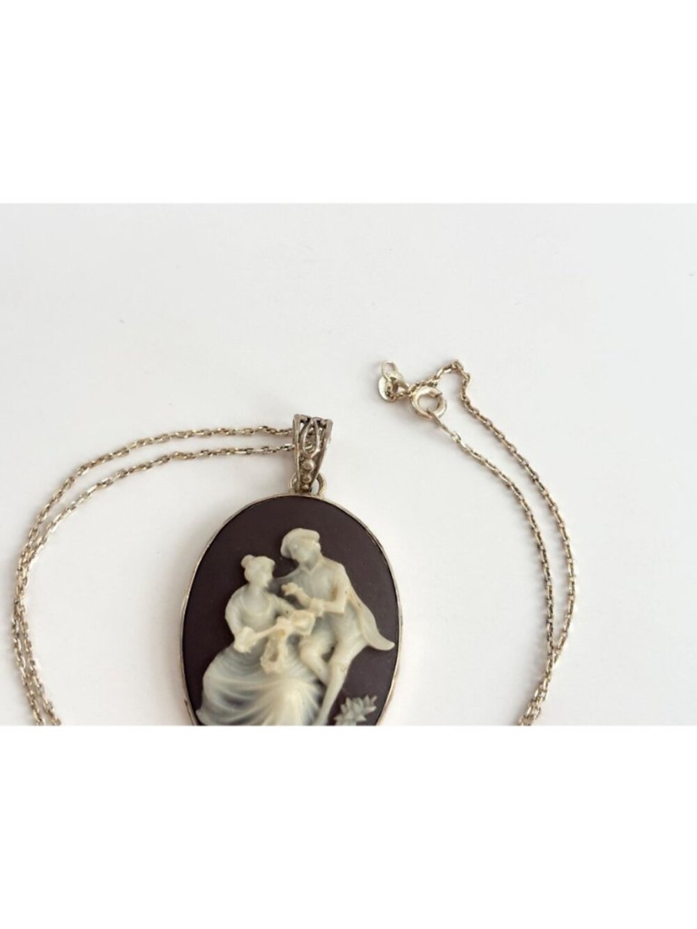 Courting Scene Brown & White Cameo Two Lovers 925 Vintage Pendant Necklace - 17" - Picture 4 of 16